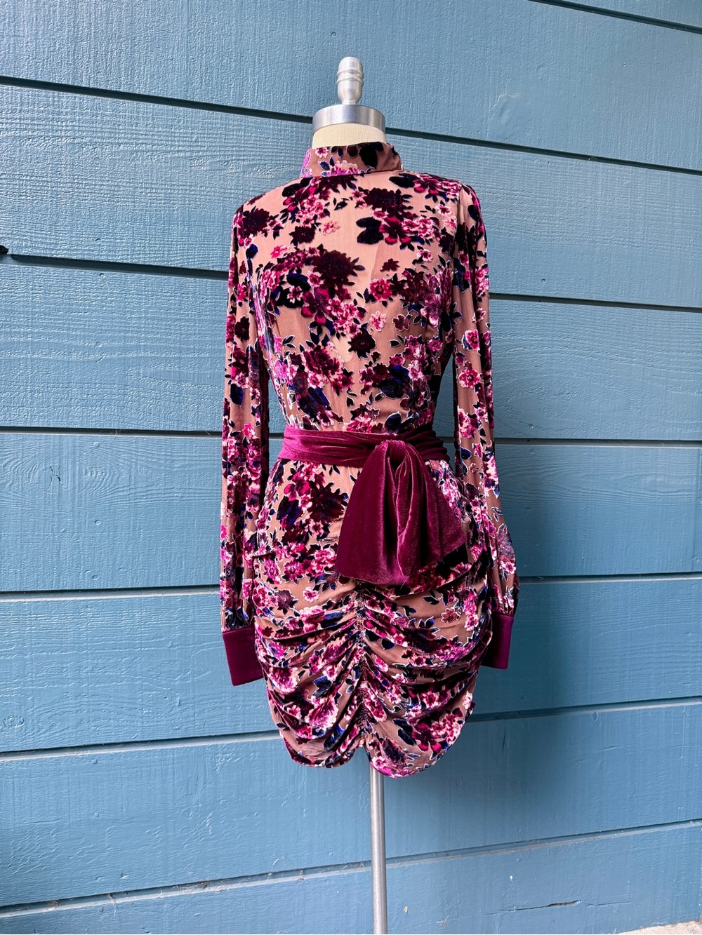Ronny Kobo Collection Velvet Floral Long-Sleeve MiniDress - ✨ sensual glam ✨